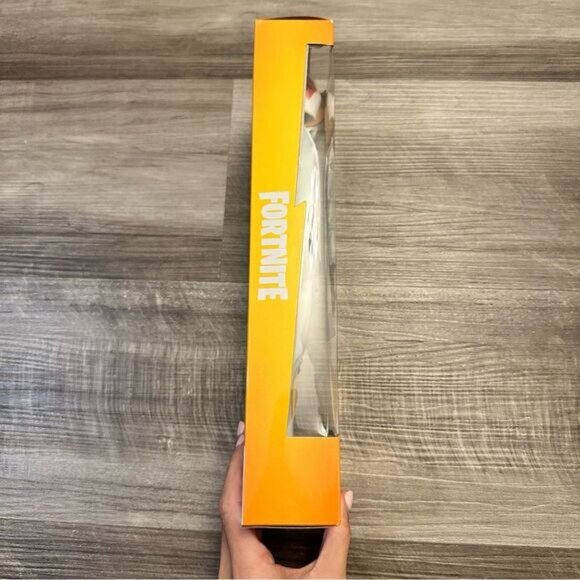 Fortnite - Victory Series -Wild Card 12" Action Figure NEW - Picture 6 of 8